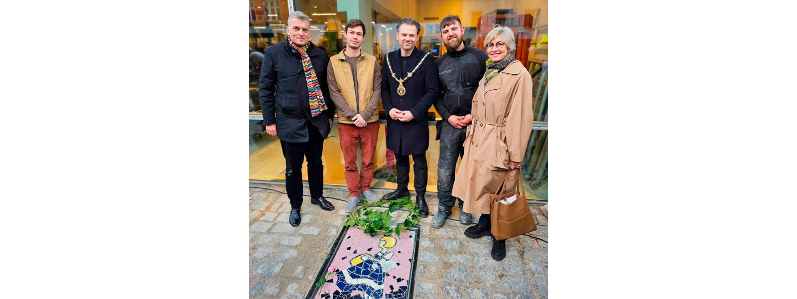 Irmaflisen sikret bag hrdet glas