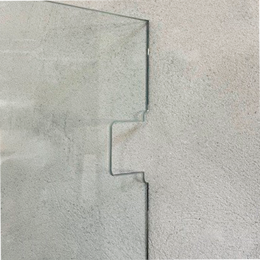 Brusedør med outlet eller egne beslag